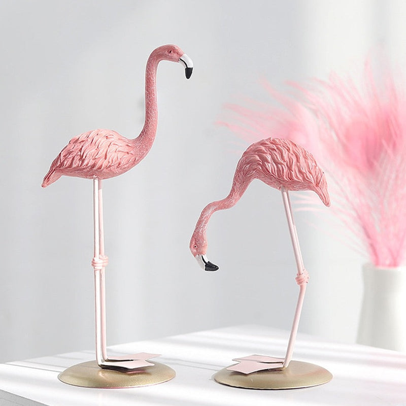 Dekoracyjne statułki flamingów