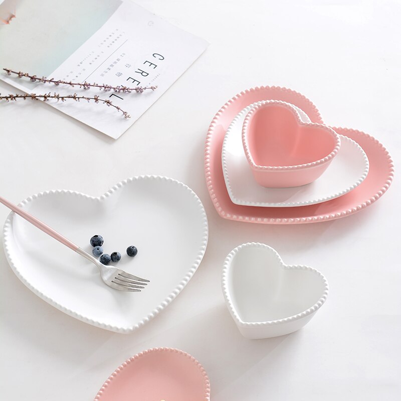 Talerze ceramiczne w kształcie serca